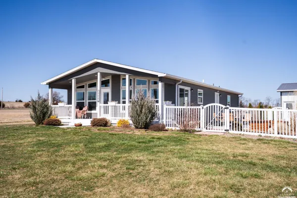 $449,900 | 1558 North 450th Road, Baldwin City, KS 66006