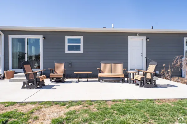 $449,900 | 1558 North 450th Road, Baldwin City, KS 66006