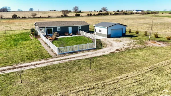 $449,900 | 1558 North 450th Road, Baldwin City, KS 66006