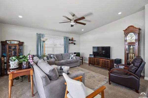 $449,900 | 1558 North 450th Road, Baldwin City, KS 66006