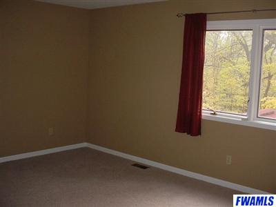 6816 Hosler Road Leo, IN 46765 - Photo 13 of 20