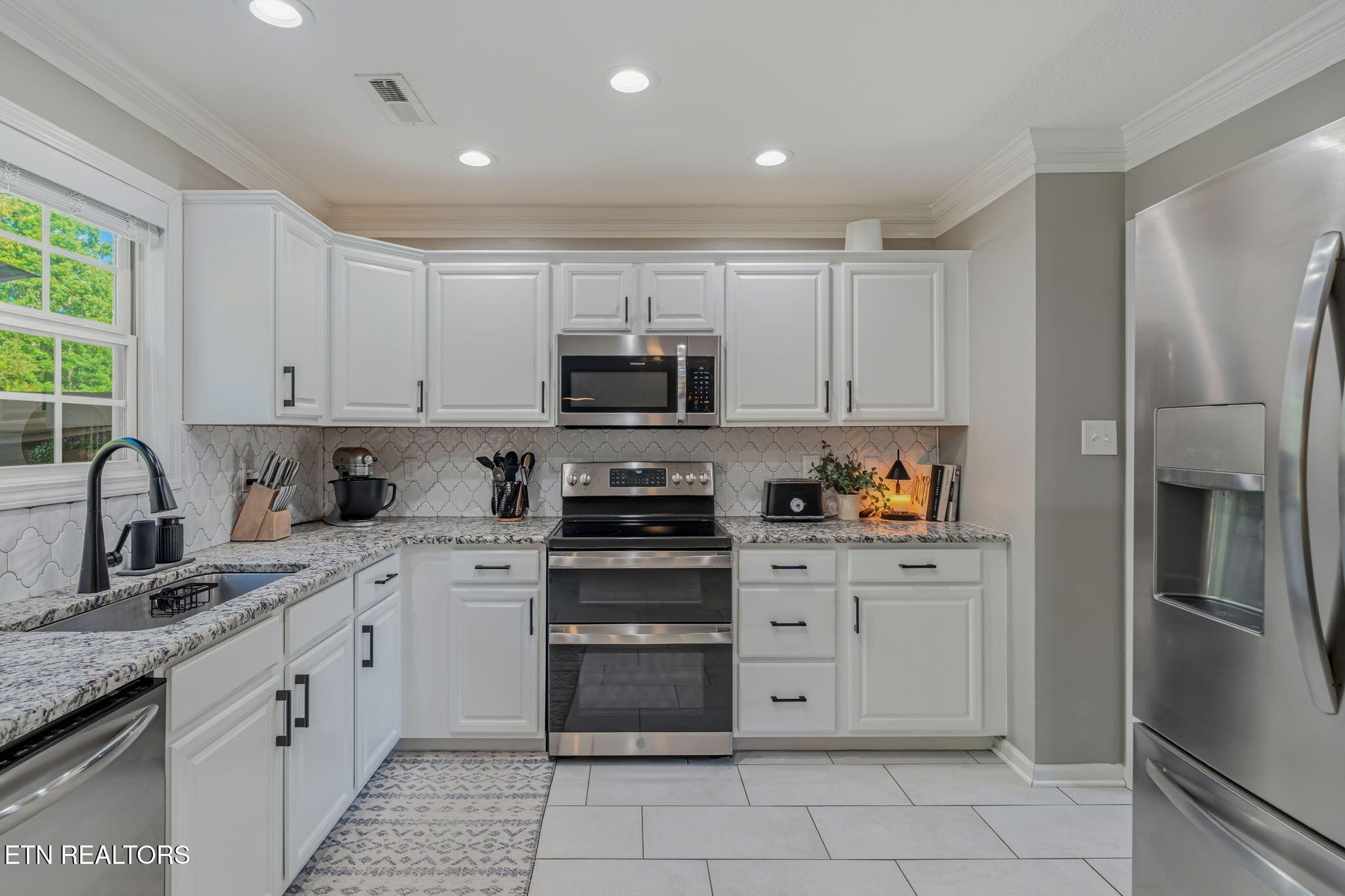 1645 Dempsey Road Knoxville, TN 37932 - Photo 13 of 49 Gallery Image 13
