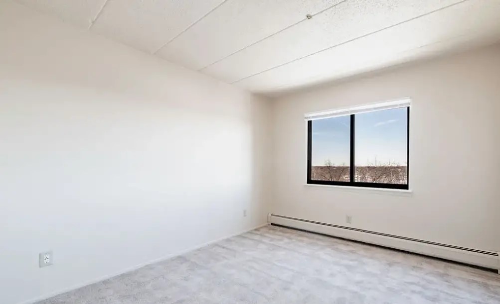 34567 Elmwood Street Westland, MI 48185 - Photo 5 of 7