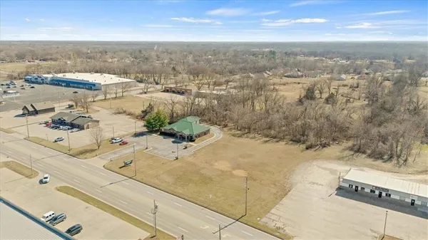 $150,000 | 1701 West Austin Boulevard, Nevada, MO 64772