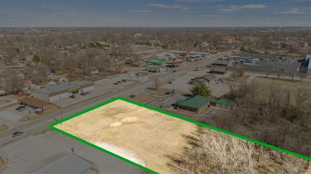 1701 West Austin Boulevard Nevada, MO 64772 - Photo 6 of 10