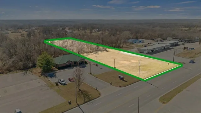 $150,000 | 1701 West Austin Boulevard, Nevada, MO 64772