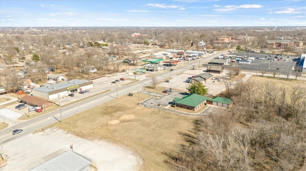 1701 West Austin Boulevard Nevada, MO 64772 - Photo 9 of 10