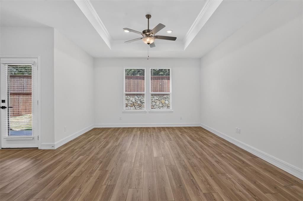 325 Rangars Ridge Place Fort Worth, TX 76120 - Photo 4 of 27 Gallery Image 4