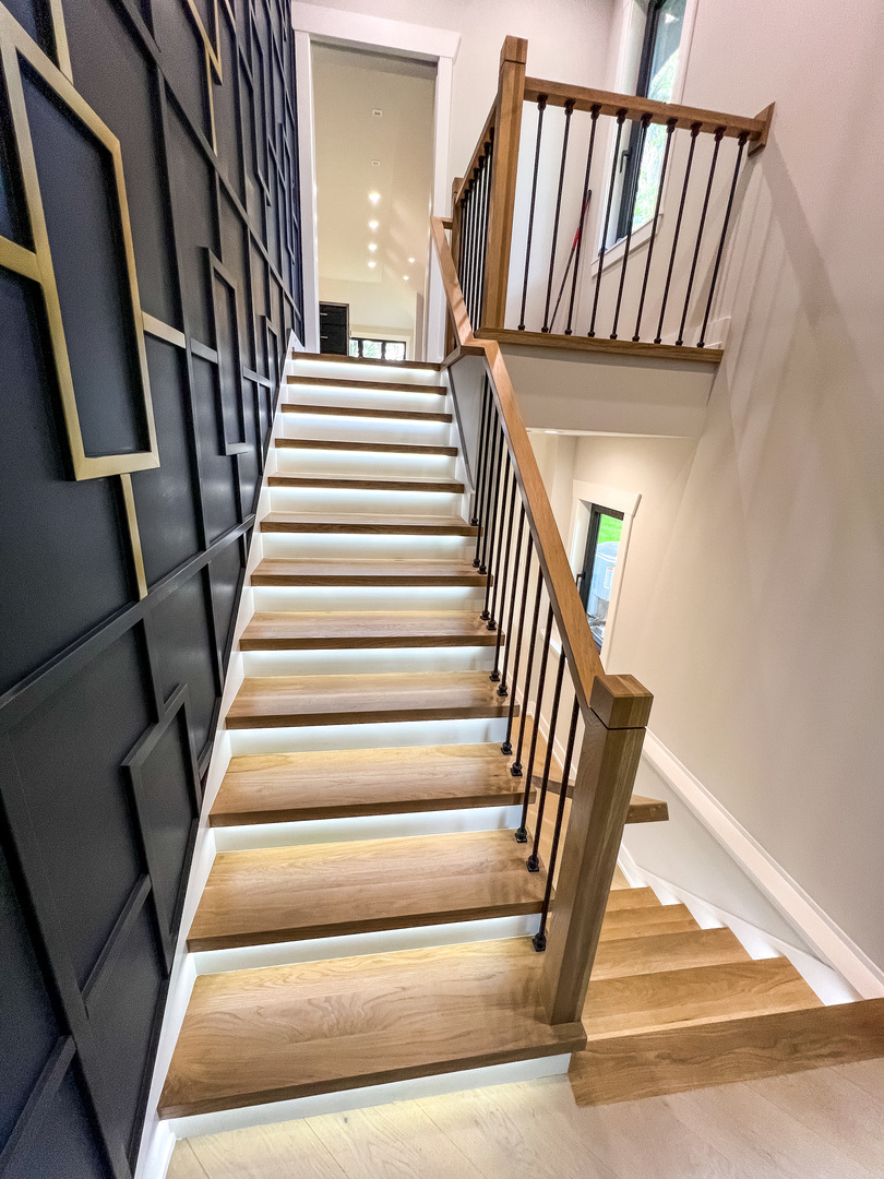 9517 Forest Place Des Plaines, IL 60016 - Photo 9 of 14 a view of entryway