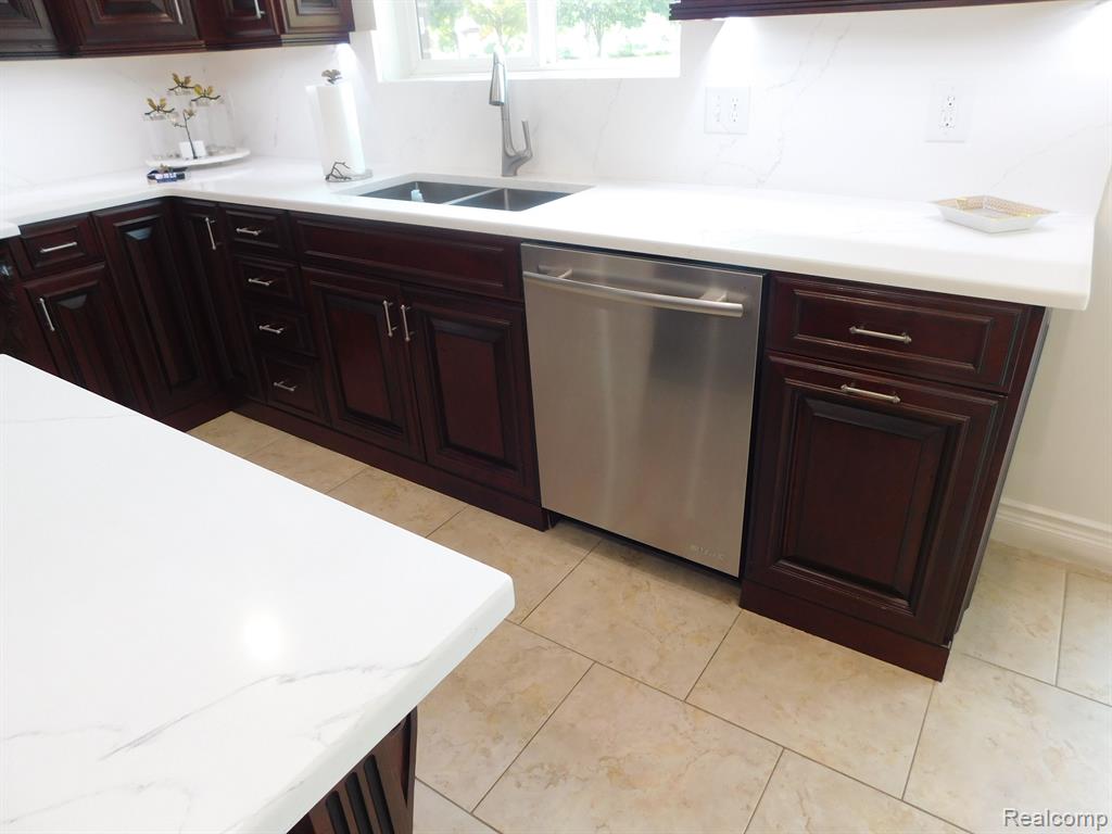 966 Monterey Ln. Rochester Hills, MI 48307 - Photo 49 of 79