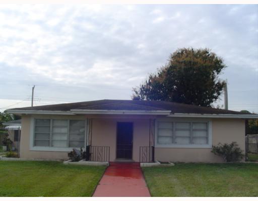 5374 Buchanan Road Delray Beach, FL 33484 - Photo 1 of 4 Primary Photo