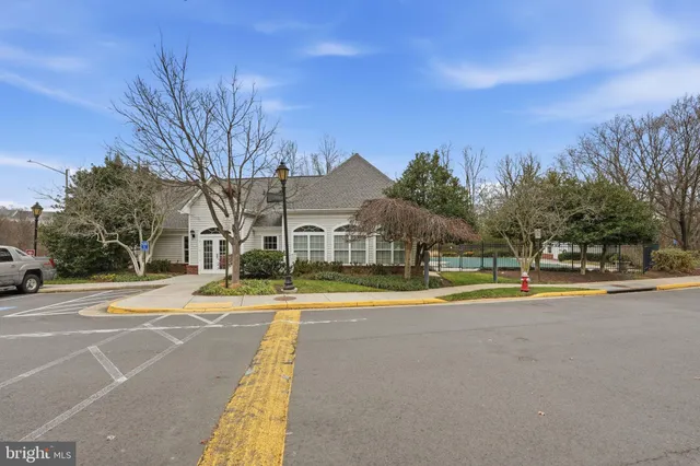 $3,000 | 13110 Marcey Creek Road, Unit 13110, Herndon, VA 20171