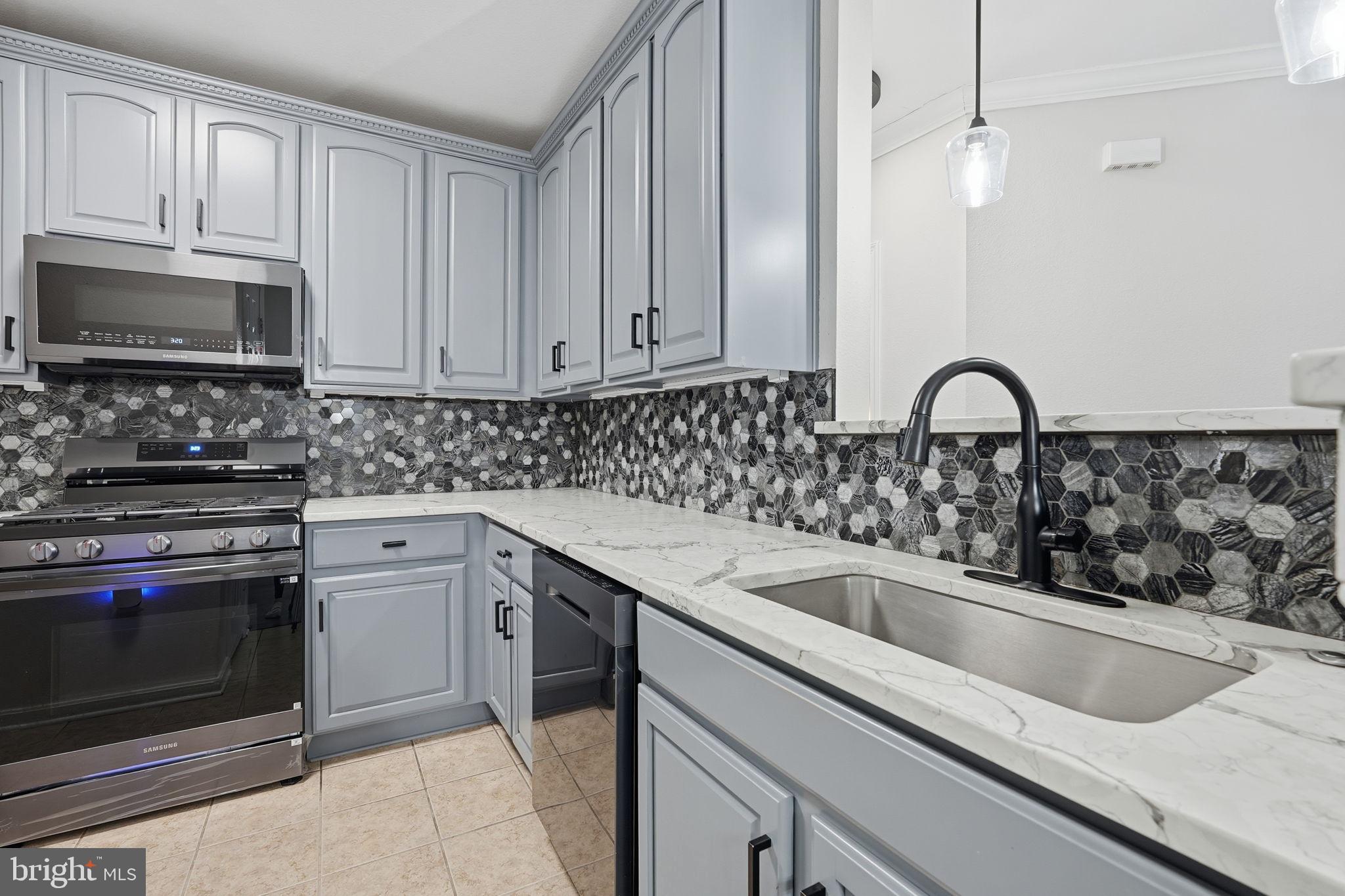 13110 Marcey Creek Road, Unit 13110 Herndon, VA 20171 - Photo 5 of 25