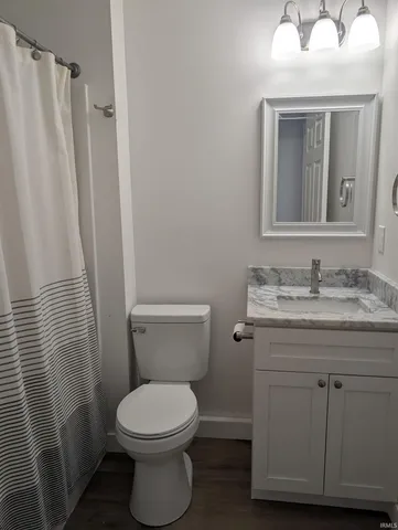 $299,000 | 811 Southwest 1st Street, Washington, IN 47501