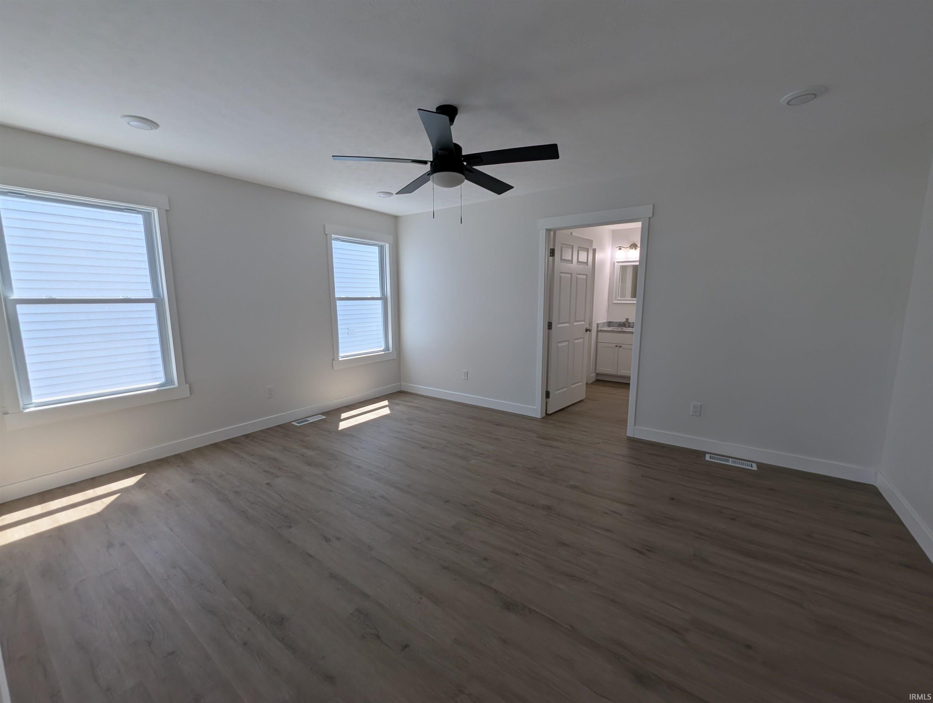 811 Southwest 1st Street Washington, IN 47501 - Photo 16 of 25