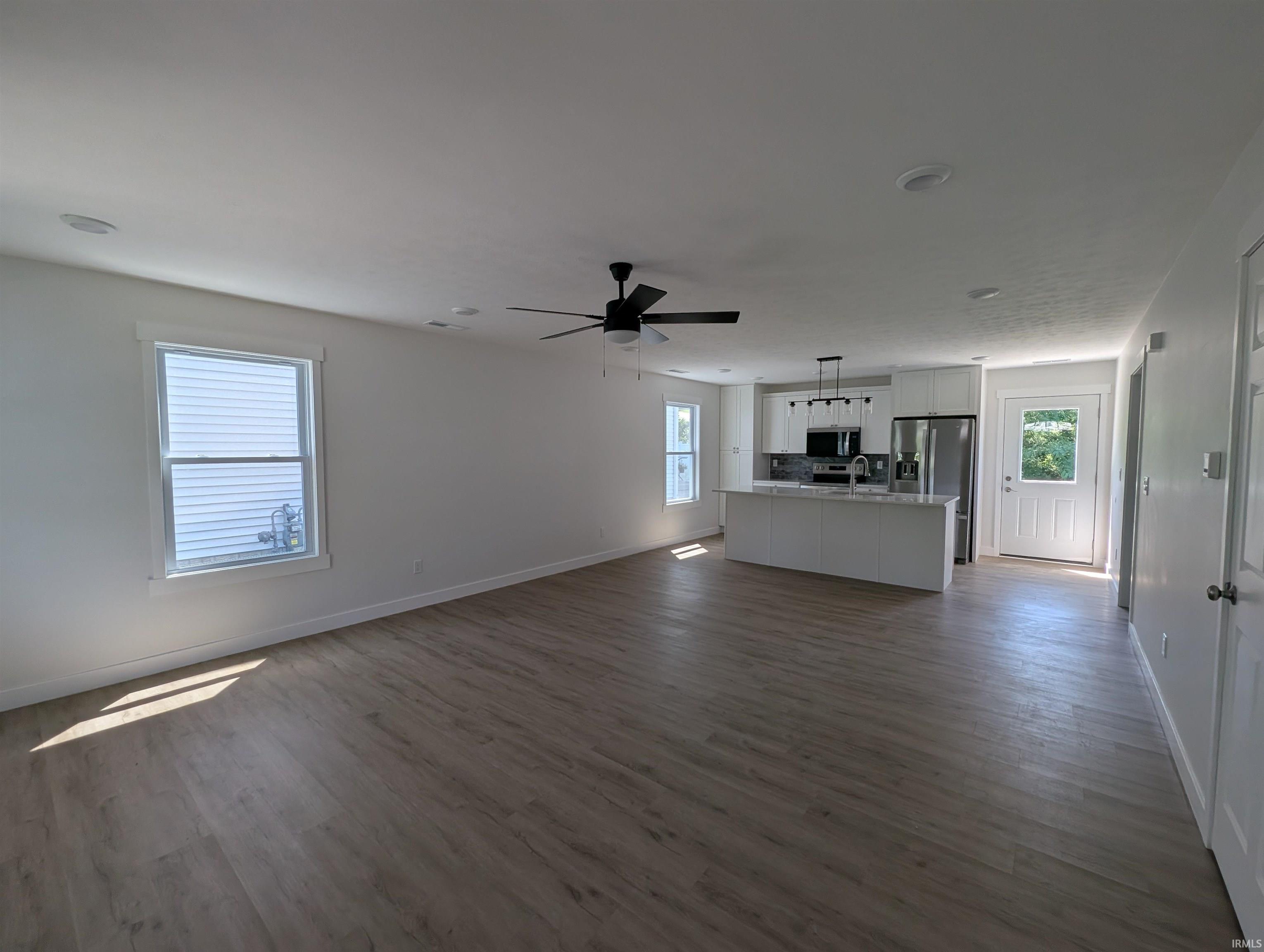 811 Southwest 1st Street Washington, IN 47501 - Photo 5 of 25