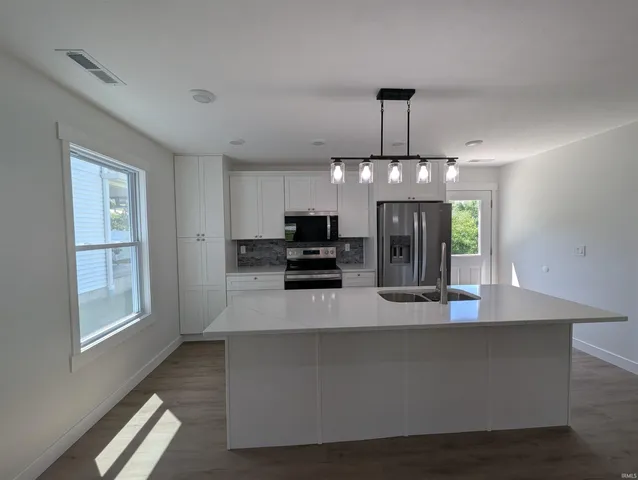 $299,000 | 811 Southwest 1st Street, Washington, IN 47501