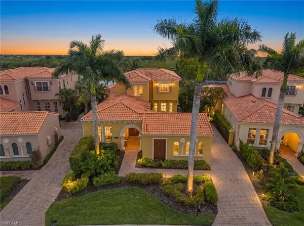 $1,800,000 | 8572 Bellagio Drive, Naples, FL 34114