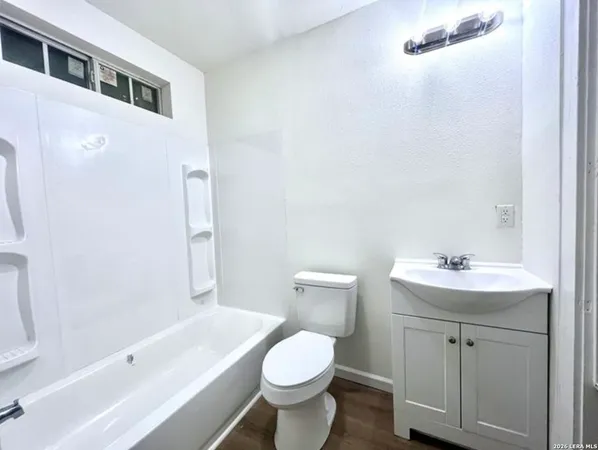 $950 | 1826 Texas, San Antonio, TX 78228