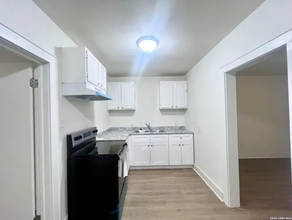 $950 | 1826 Texas, San Antonio, TX 78228