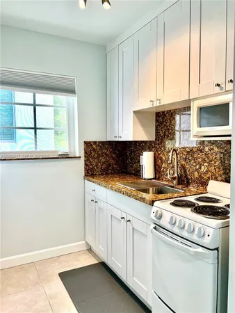 $1,780 | 260 Euclid Avenue, Unit 28, Miami Beach, FL 33139