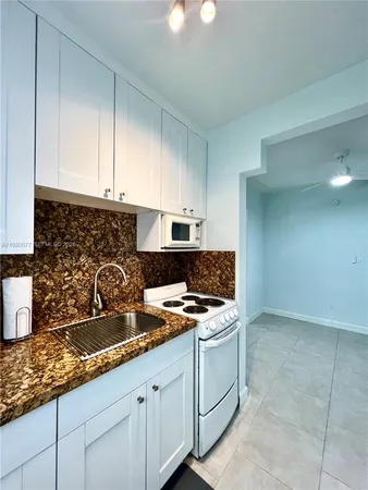 $1,780 | 260 Euclid Avenue, Unit 28, Miami Beach, FL 33139
