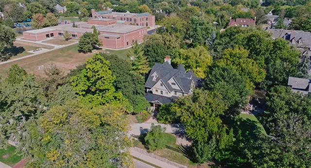 $2,999,900 | 117 North Monroe Street, Hinsdale, IL 60521