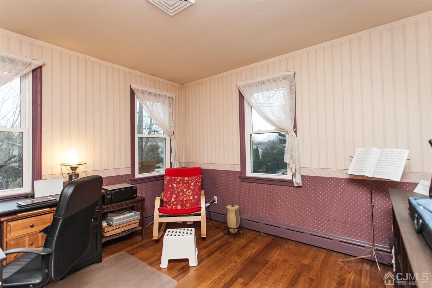 111 Alfred Street Edison, NJ 08820 - Photo 10 of 15 a living room with furniture and a window