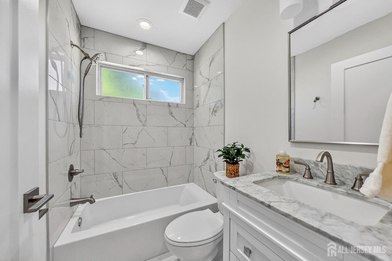 19 Springdale Road Kendall Park, NJ 08824 - Photo 18 of 41