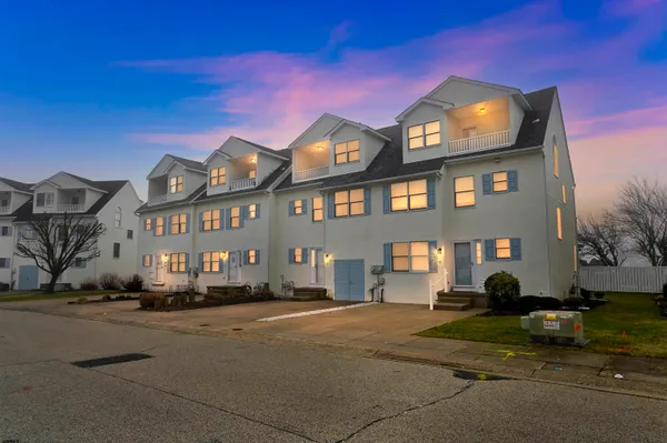 $685,000 | 16 Horizon Lane, Brigantine, NJ 08203