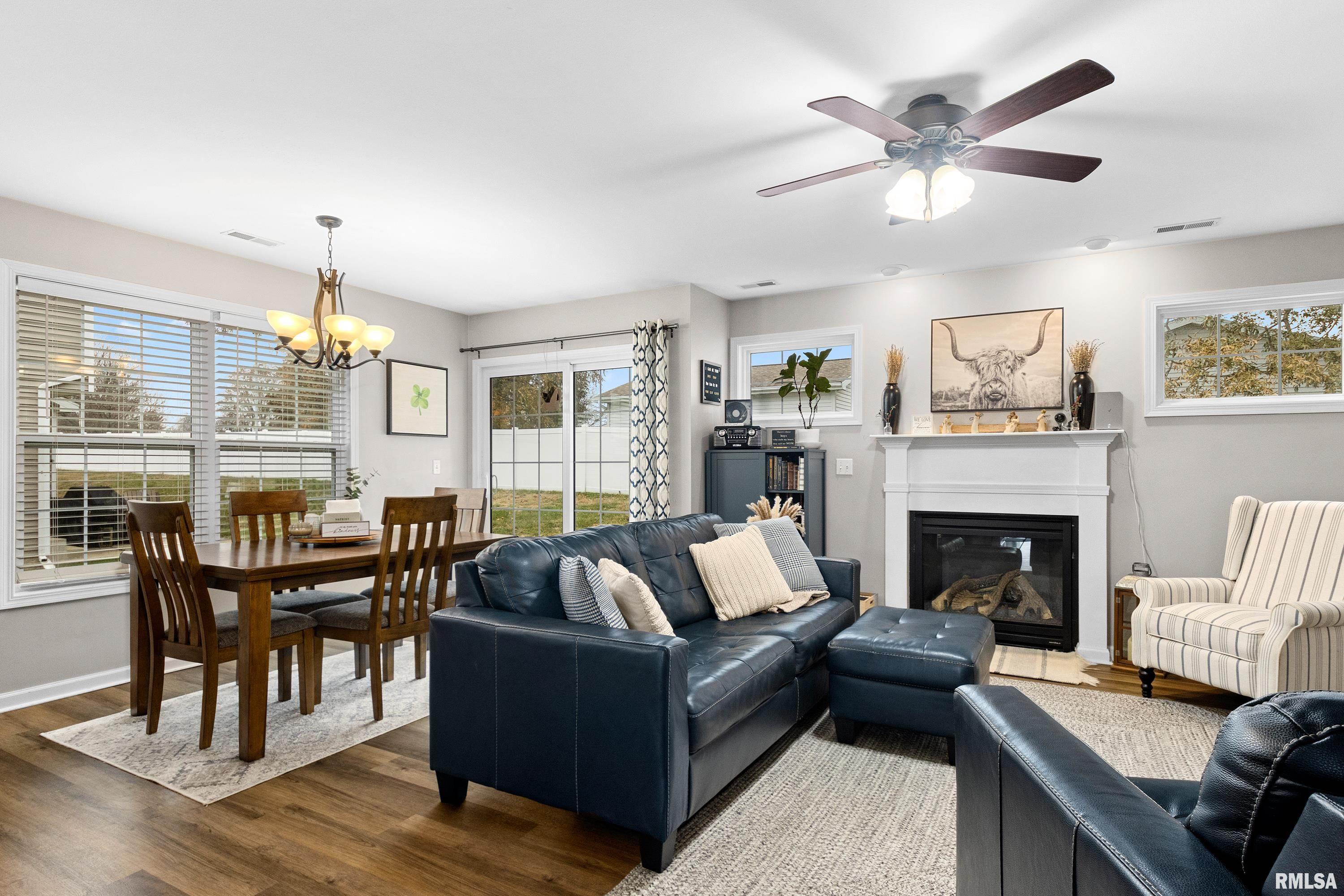 1107 Dixon Street Washington, IL 61571 - Photo 9 of 37