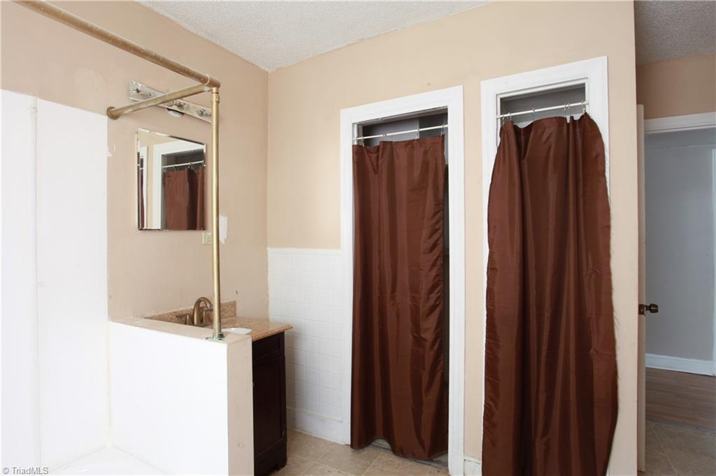 1002 East Fairfield Road High Point, NC 27263 - Photo 14 of 22 Gallery Image 14