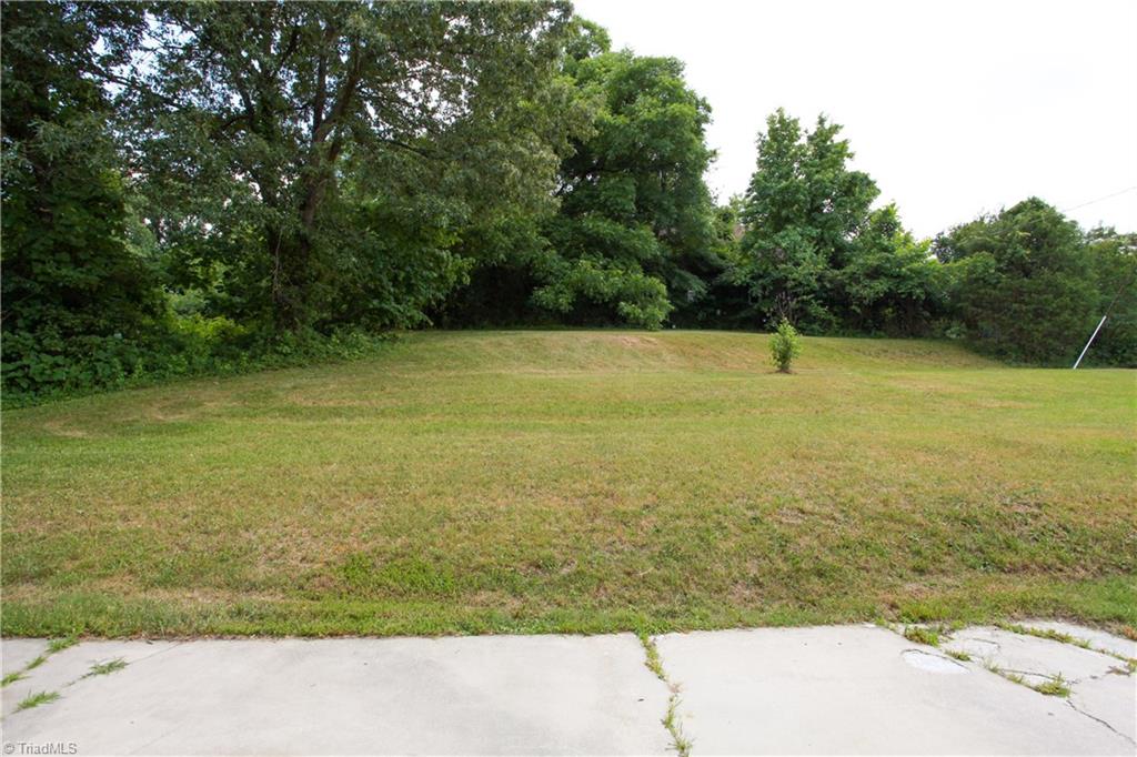 1002 East Fairfield Road High Point, NC 27263 - Photo 6 of 22 Gallery Image 6