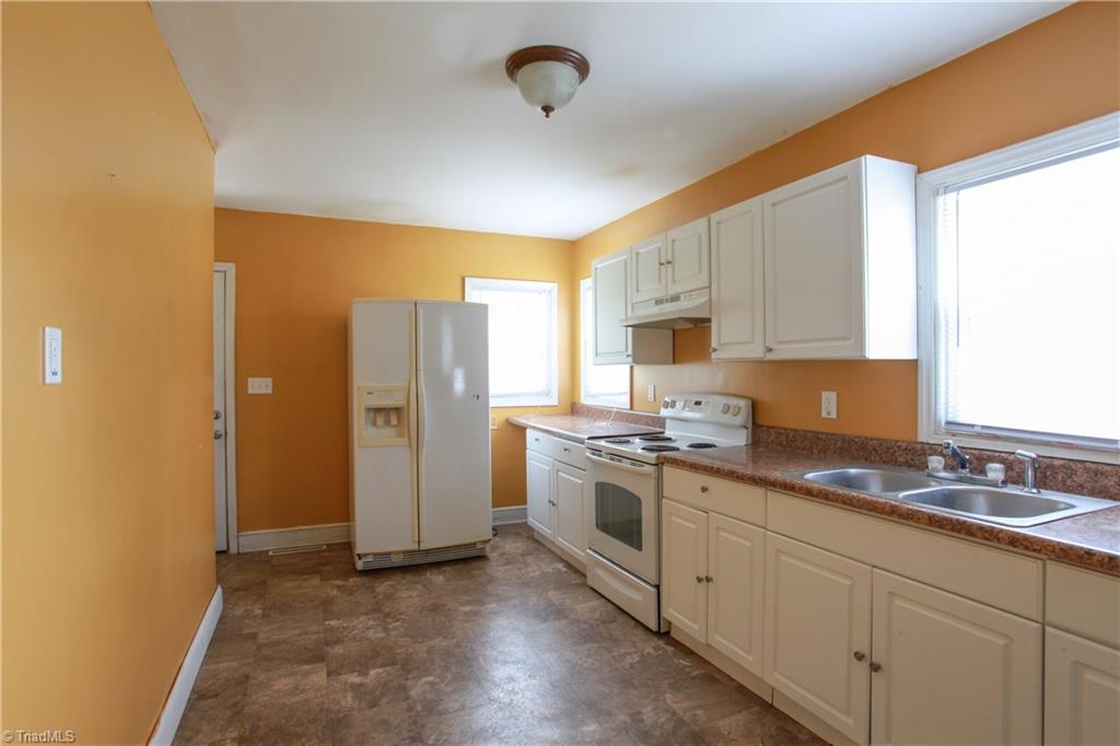 1002 East Fairfield Road High Point, NC 27263 - Photo 9 of 22 Gallery Image 9