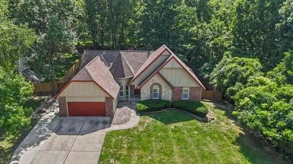 $499,700 | 6209 Northwest 77th Street, Kansas City, MO 64151