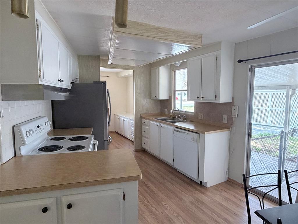 1610 Reynolds Road, Unit 11 Lakeland, FL 33801 - Photo 8 of 17
