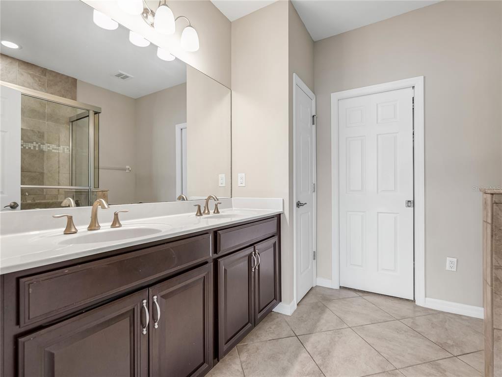 4213 Expedition Way, Unit 107 Osprey, FL 34229 - Photo 18 of 39