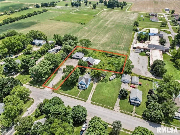$123,500 | 900 East Union Street, Nokomis, IL 62075