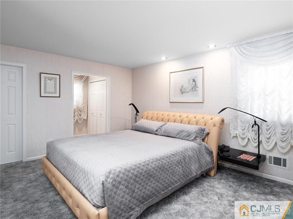 179 Fern Road East Brunswick, NJ 08816 - Photo 14 of 25 Gallery Image 14