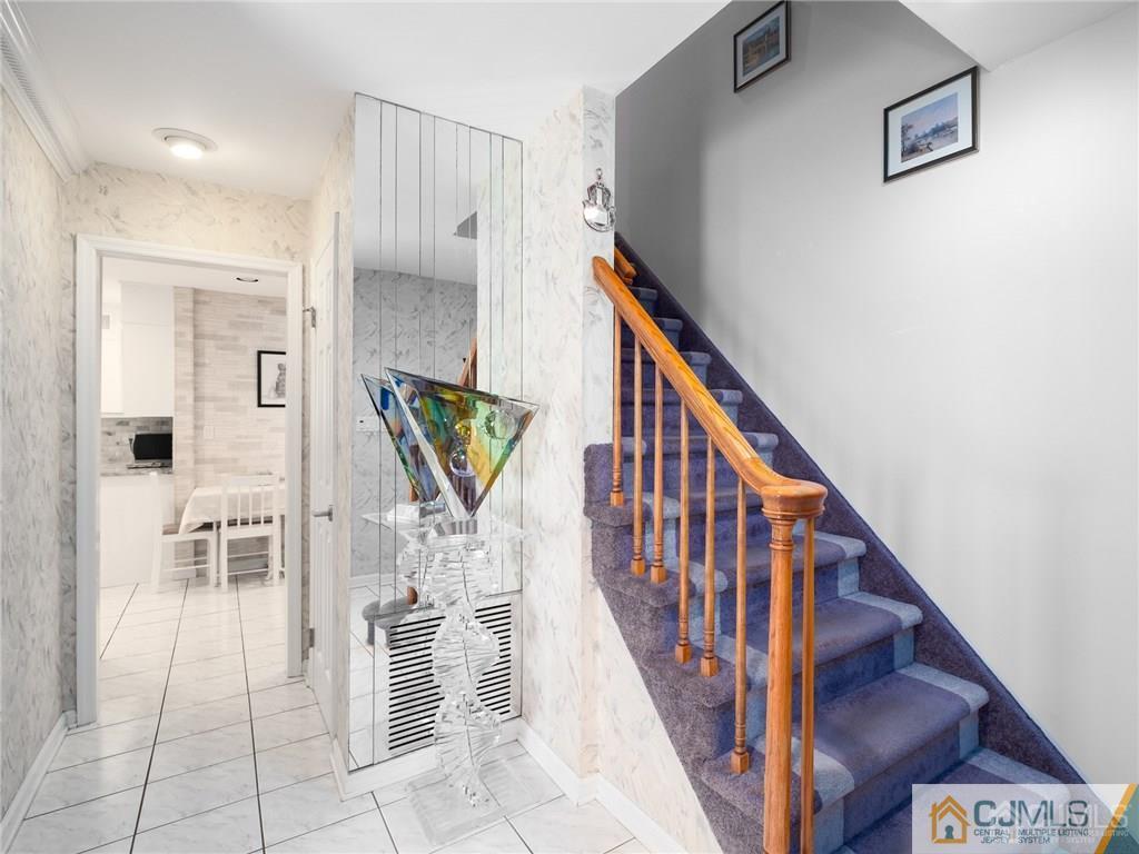 179 Fern Road East Brunswick, NJ 08816 - Photo 3 of 25 Gallery Image 3
