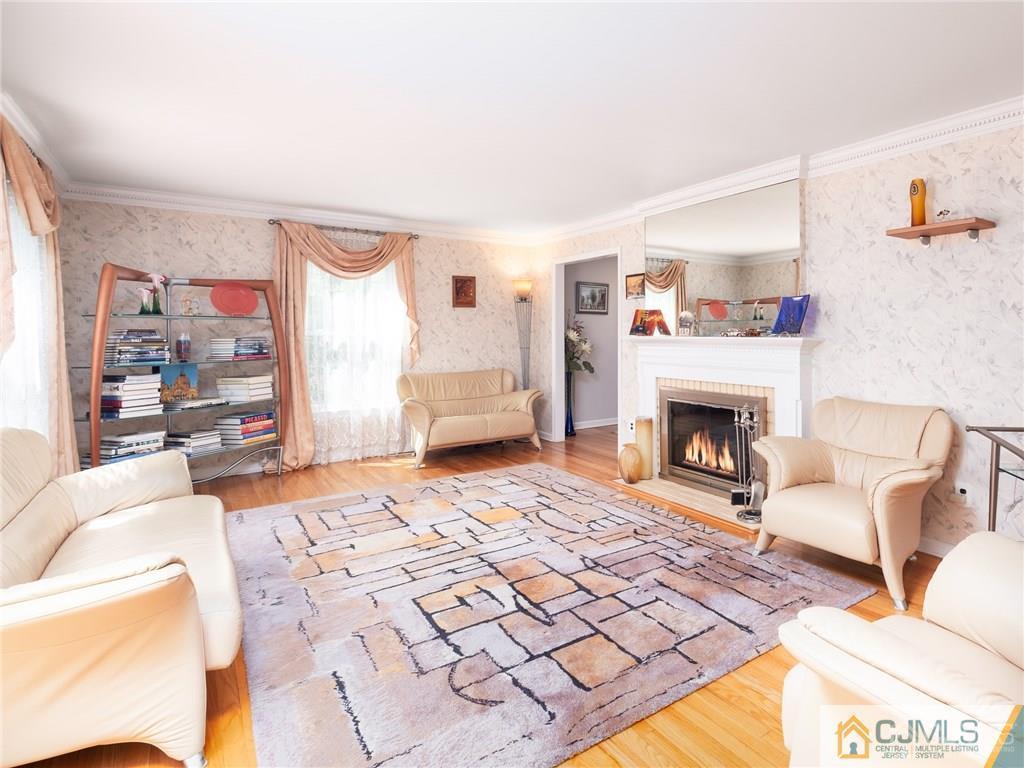 179 Fern Road East Brunswick, NJ 08816 - Photo 4 of 25 Gallery Image 4
