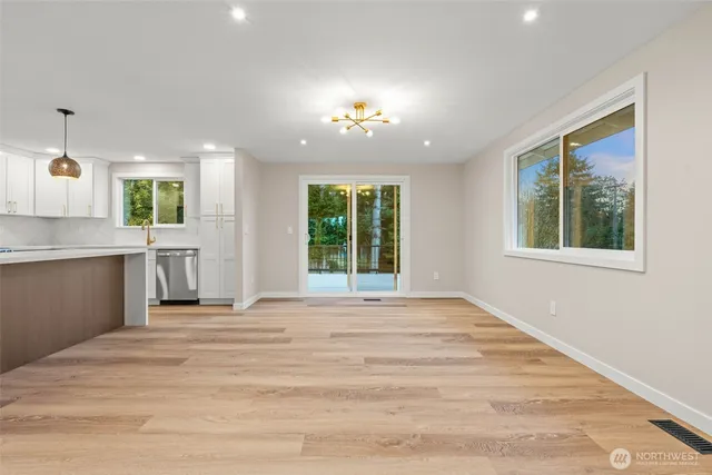 $799,950 | 5208 66th Avenue West, University Place, WA 98467