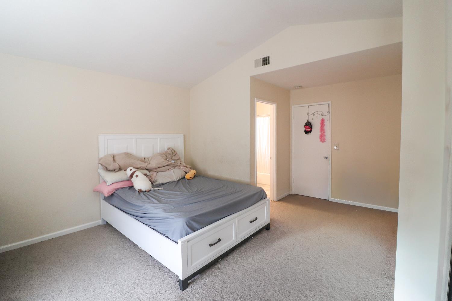 1188 Rio Royal Way Sacramento, CA 95834 - Photo 15 of 20