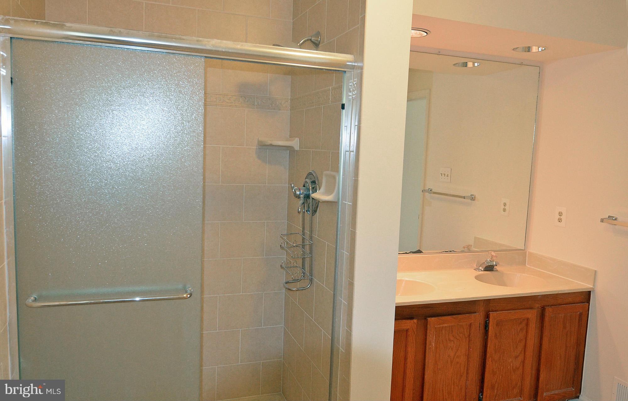 6718 Morning Ride Circle Alexandria, VA 22315 - Photo 23 of 30 Double Bowl Vanity