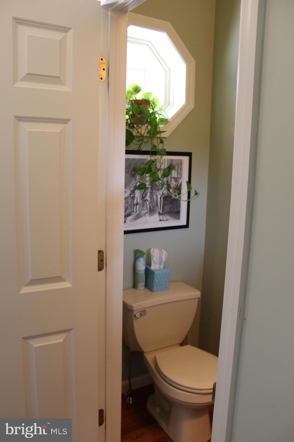 2202 Ionoff Road Harrisburg, PA 17110 - Photo 5 of 34 Gallery Image 5
