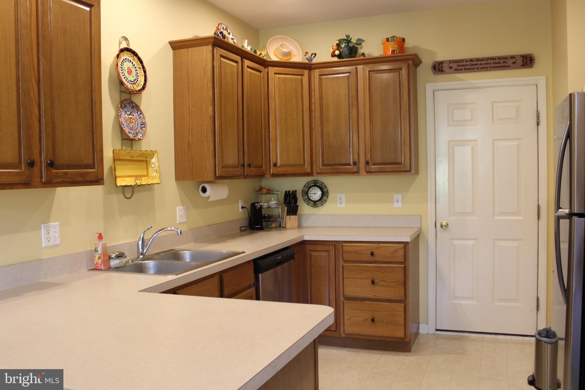 2202 Ionoff Road Harrisburg, PA 17110 - Photo 8 of 34 Gallery Image 8
