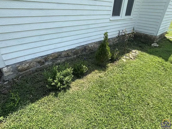 $99,000 | 236 West 7th Street, Florence, KS 66851