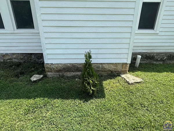 $99,000 | 236 West 7th Street, Florence, KS 66851