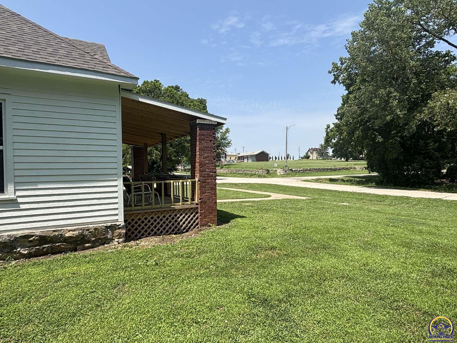 236 West 7th Street Florence, KS 66851 - Photo 27 of 66