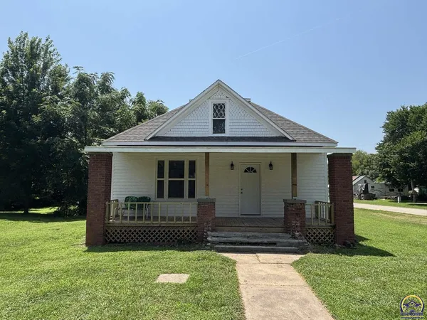 $99,000 | 236 West 7th Street, Florence, KS 66851